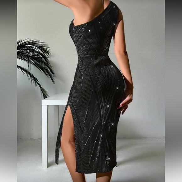 Black Sequin Midi Dress LAST PACK - Picture 2 of 5